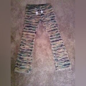 "ROCKSTAR" JEANS. NEW W TAGS.
